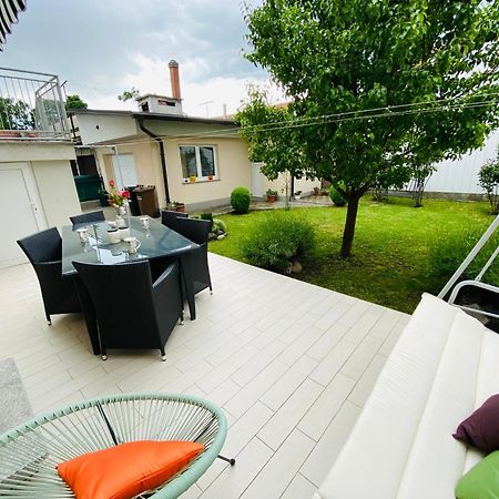 Apartman Sweet Garden K&A ซาเกร็บ ภายนอก รูปภาพ