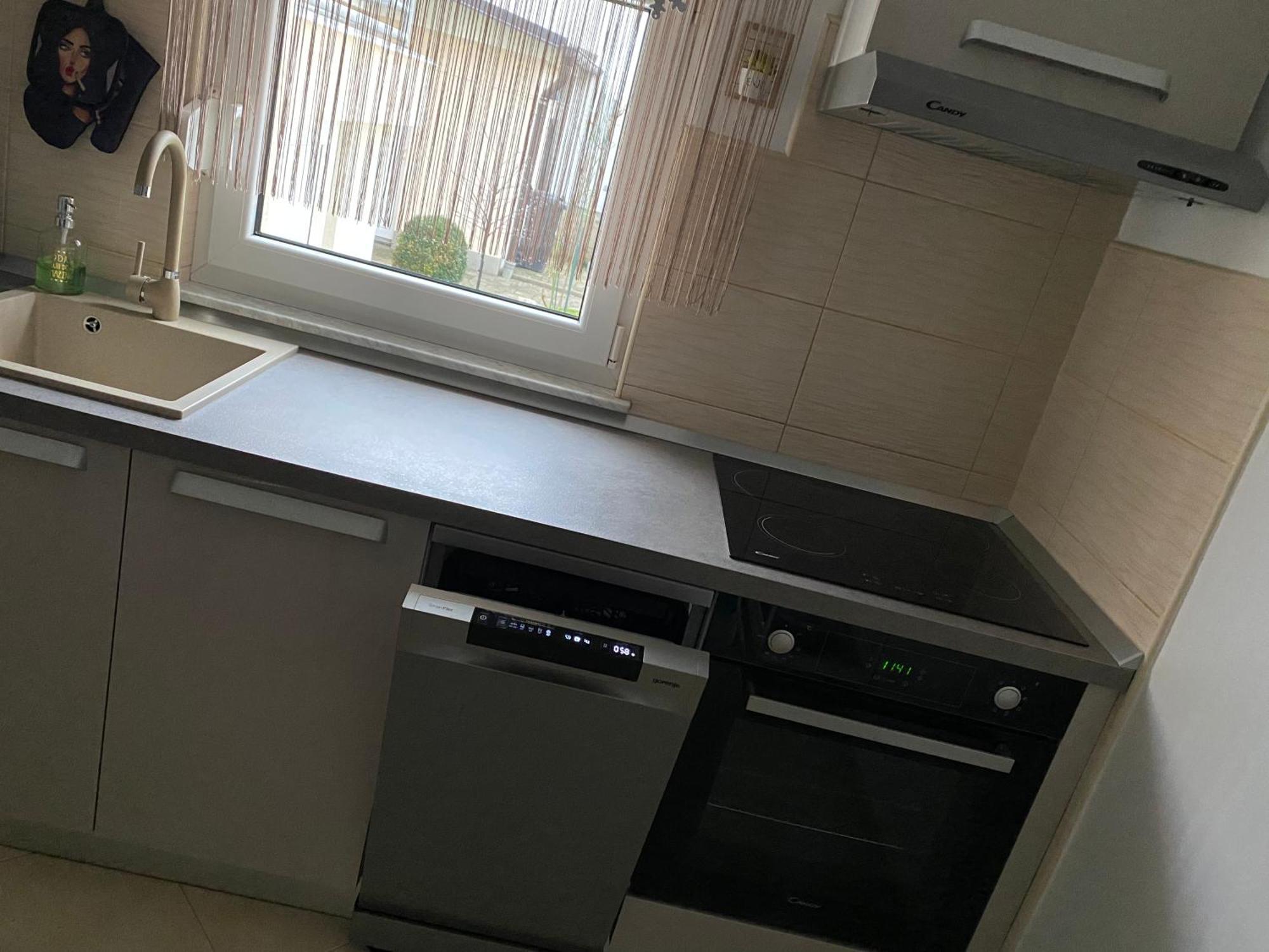 Apartman Sweet Garden K&A ซาเกร็บ ภายนอก รูปภาพ